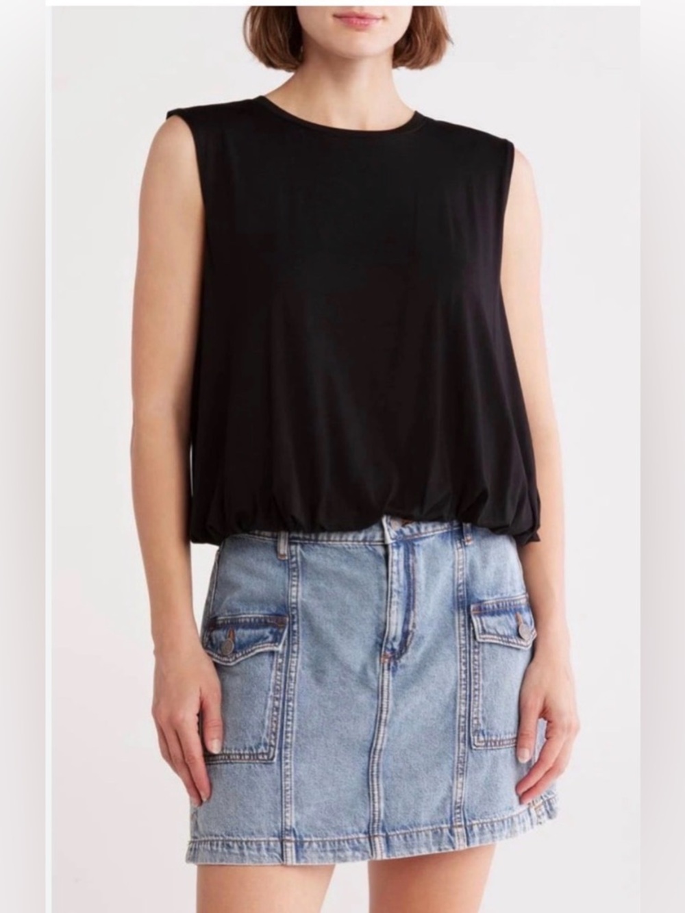Elodie: Sleeveless Bubble Hem Blouse Size Small